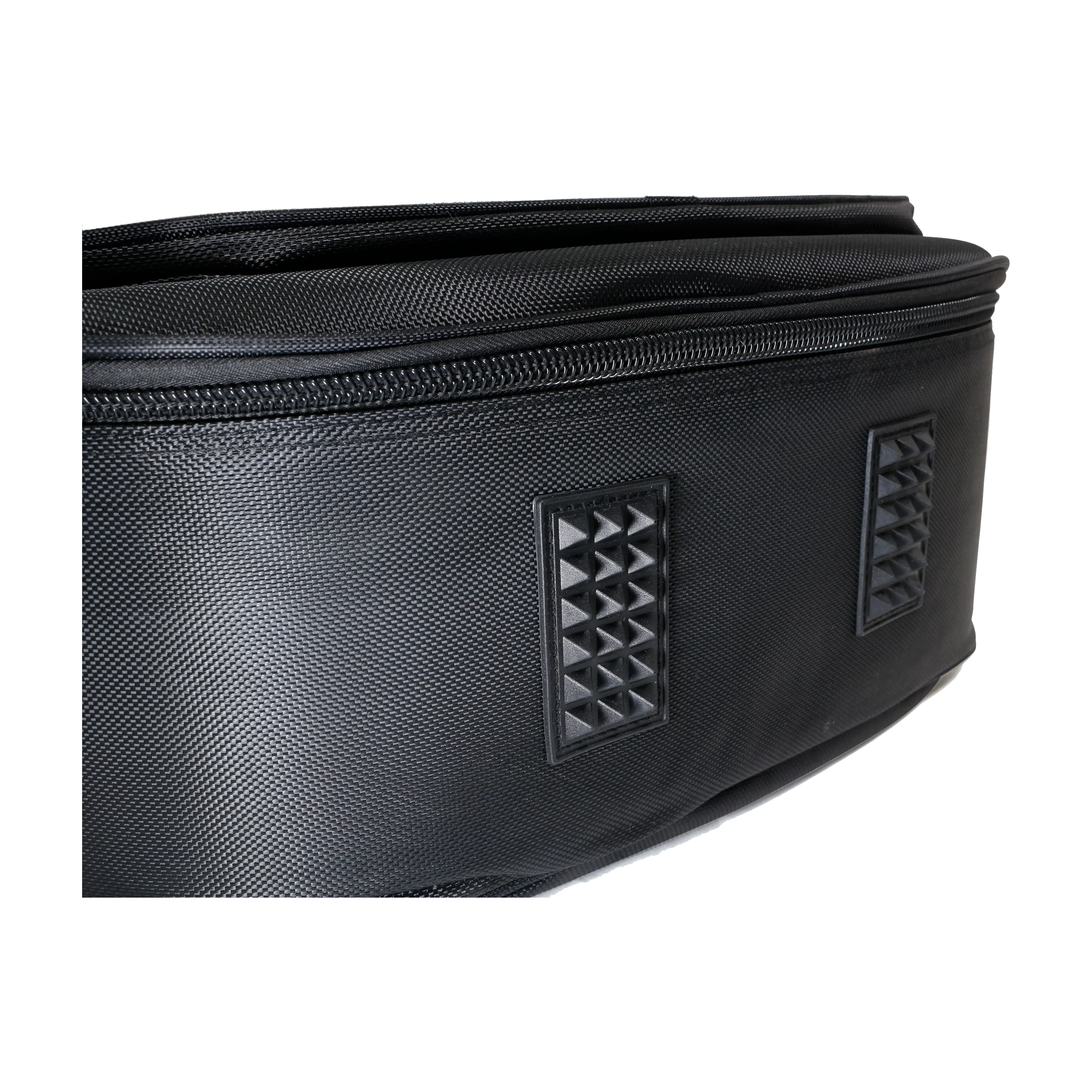 Close up view of the bottom of Ultimate Support USGB-PERF-AG Gig Bag for Acoustic Guitar