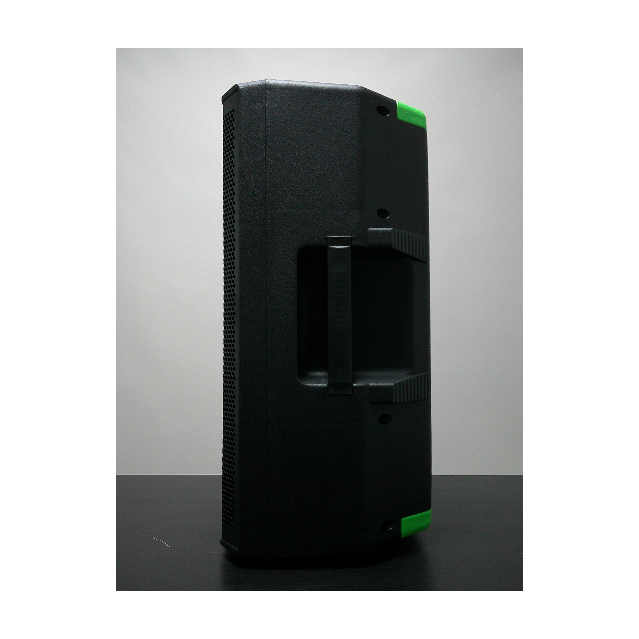 Mackie Thrash 212 1300-Watt 12-inch Powered Loudspeaker - B-Stock