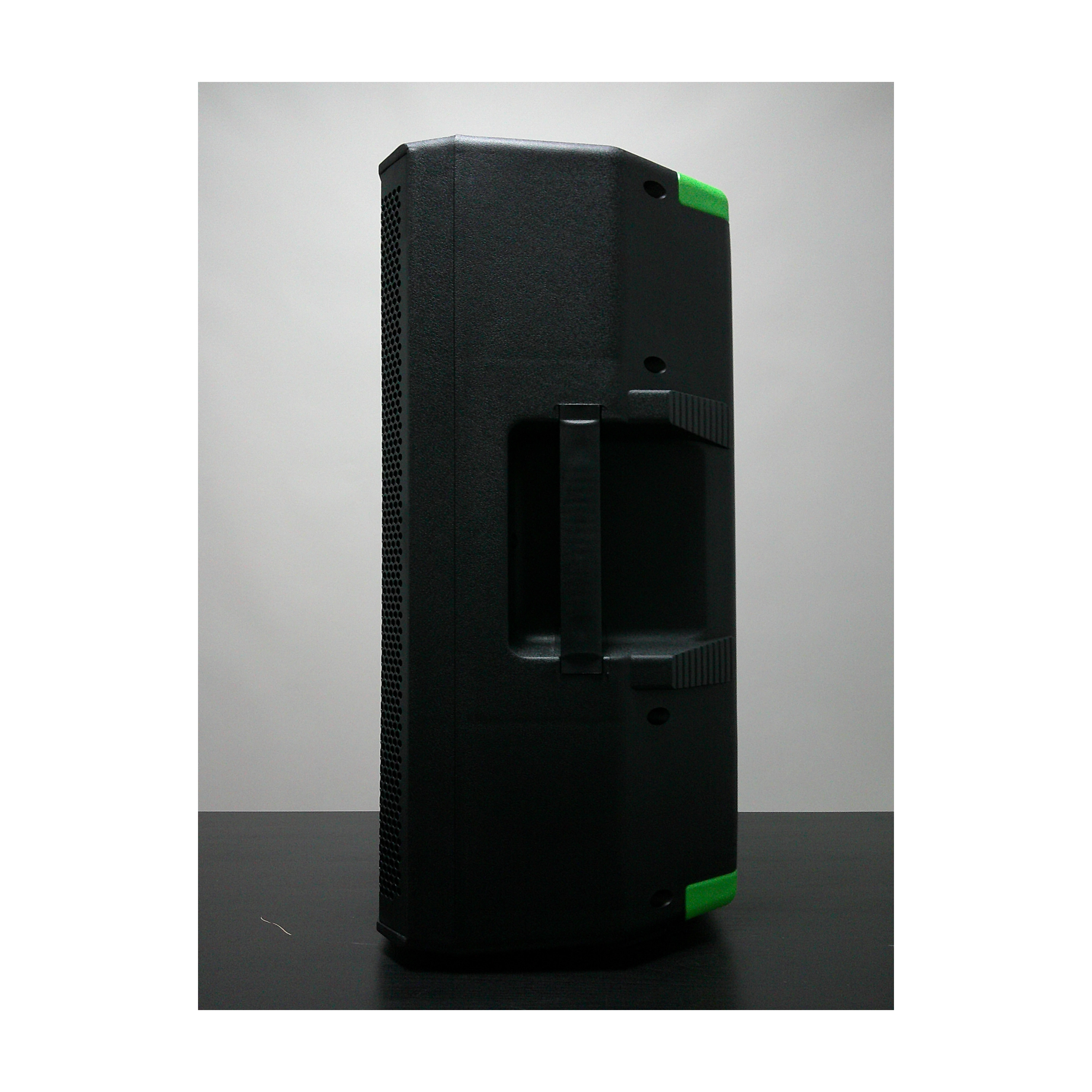 Mackie Thrash 212 1300-Watt 12-inch Powered Loudspeaker - B-Stock