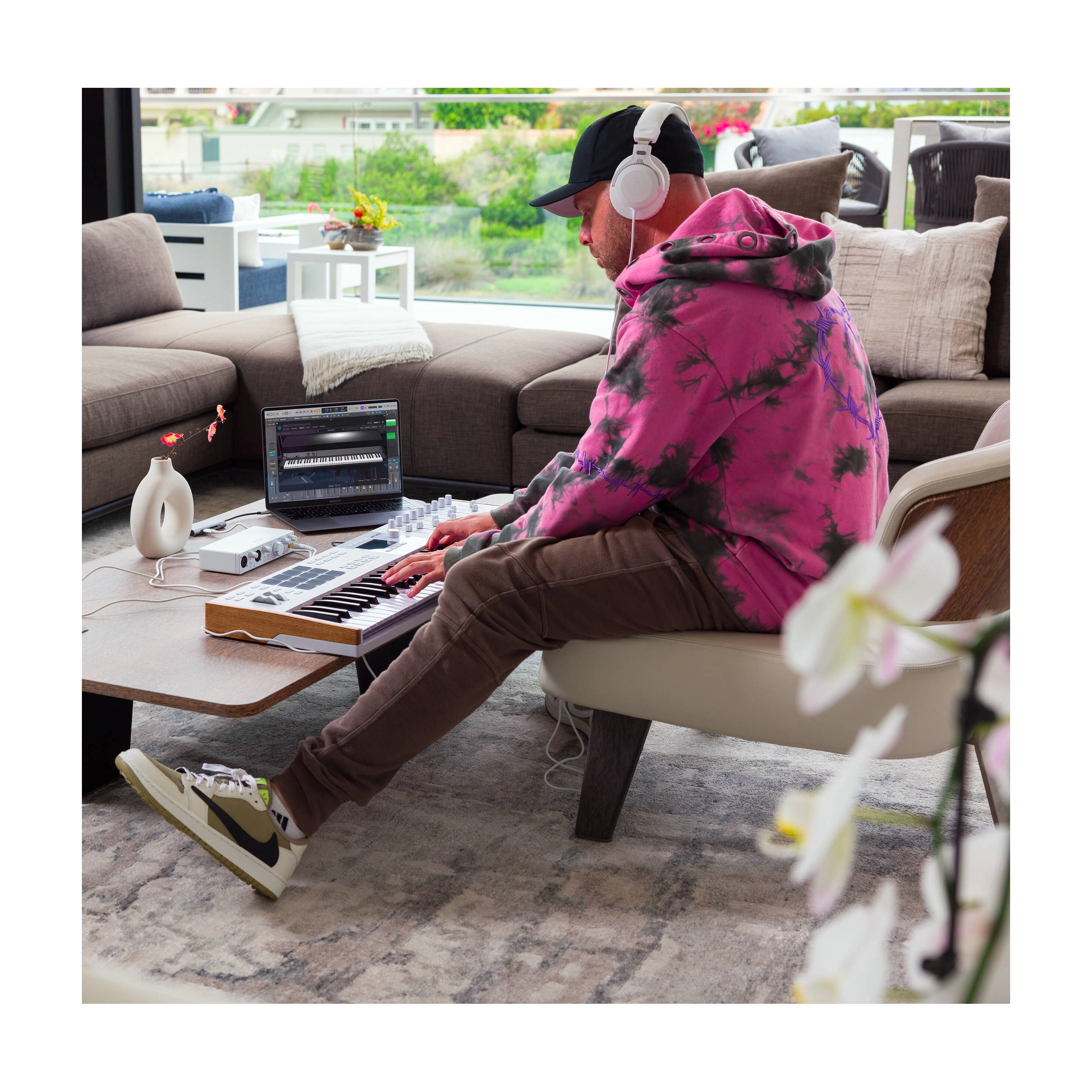 Arturia Keylab 61 MK3 61-KEY Keyboard Midi Controller - White