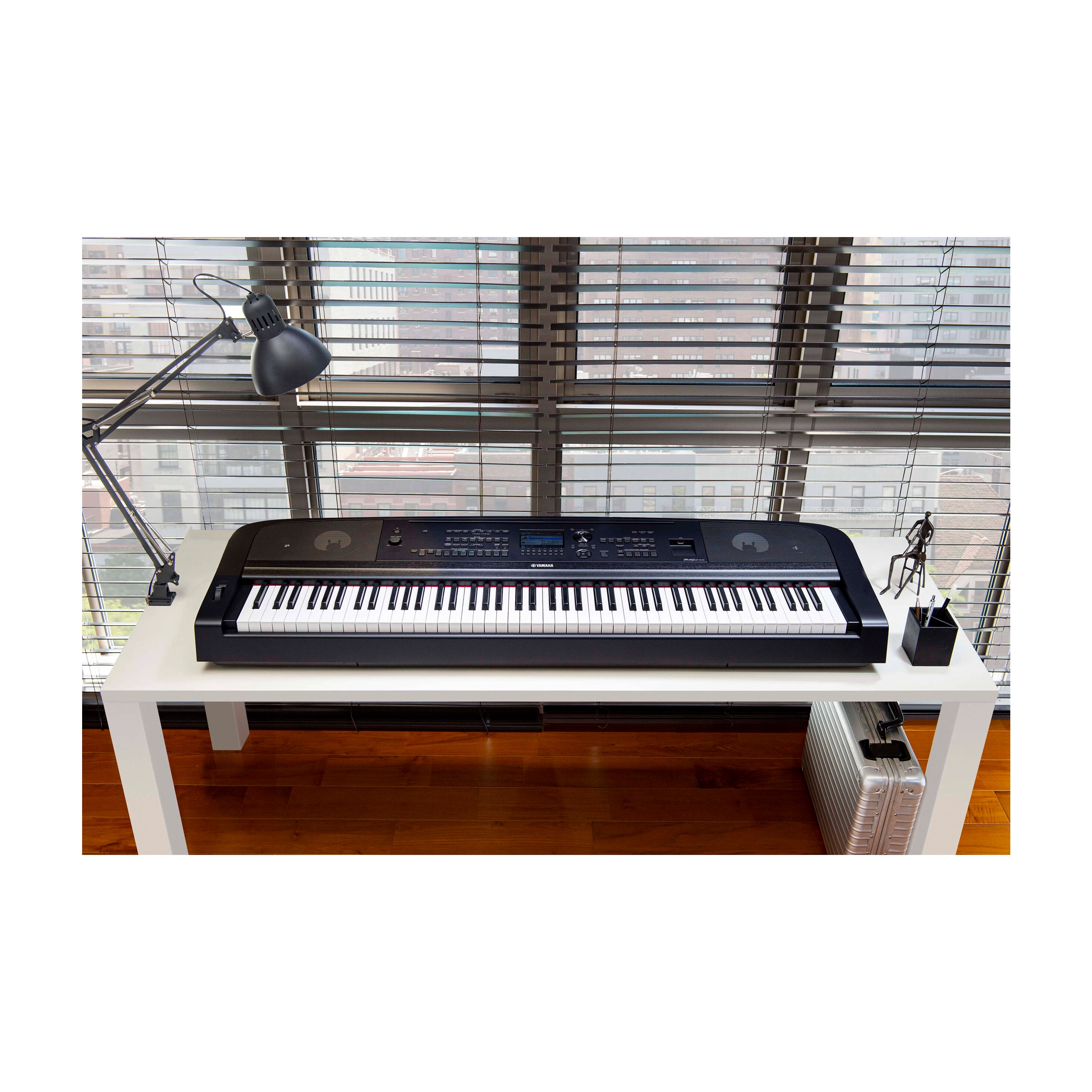 Yamaha DGX670B 88-key Arranger Piano - Black