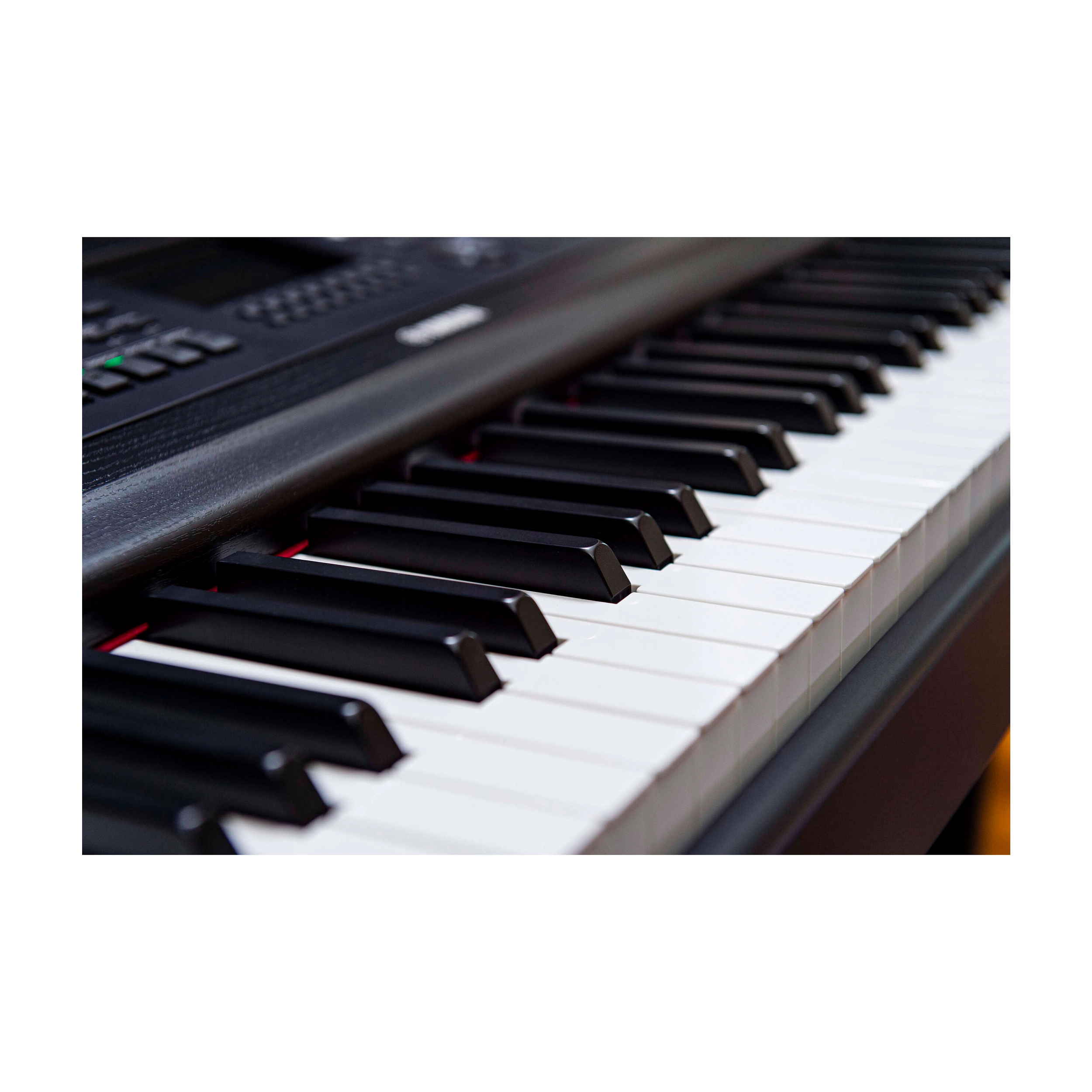 Yamaha DGX670B 88-key Arranger Piano - Black