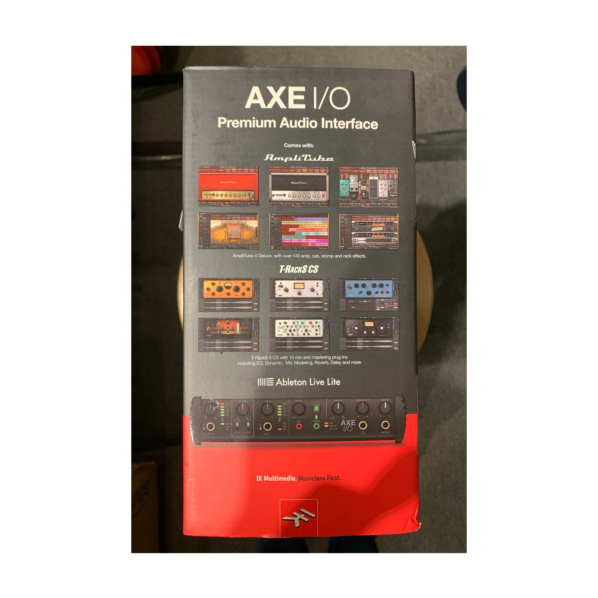 IK Multimedia AXE IO USB Audio Interface B-Stock