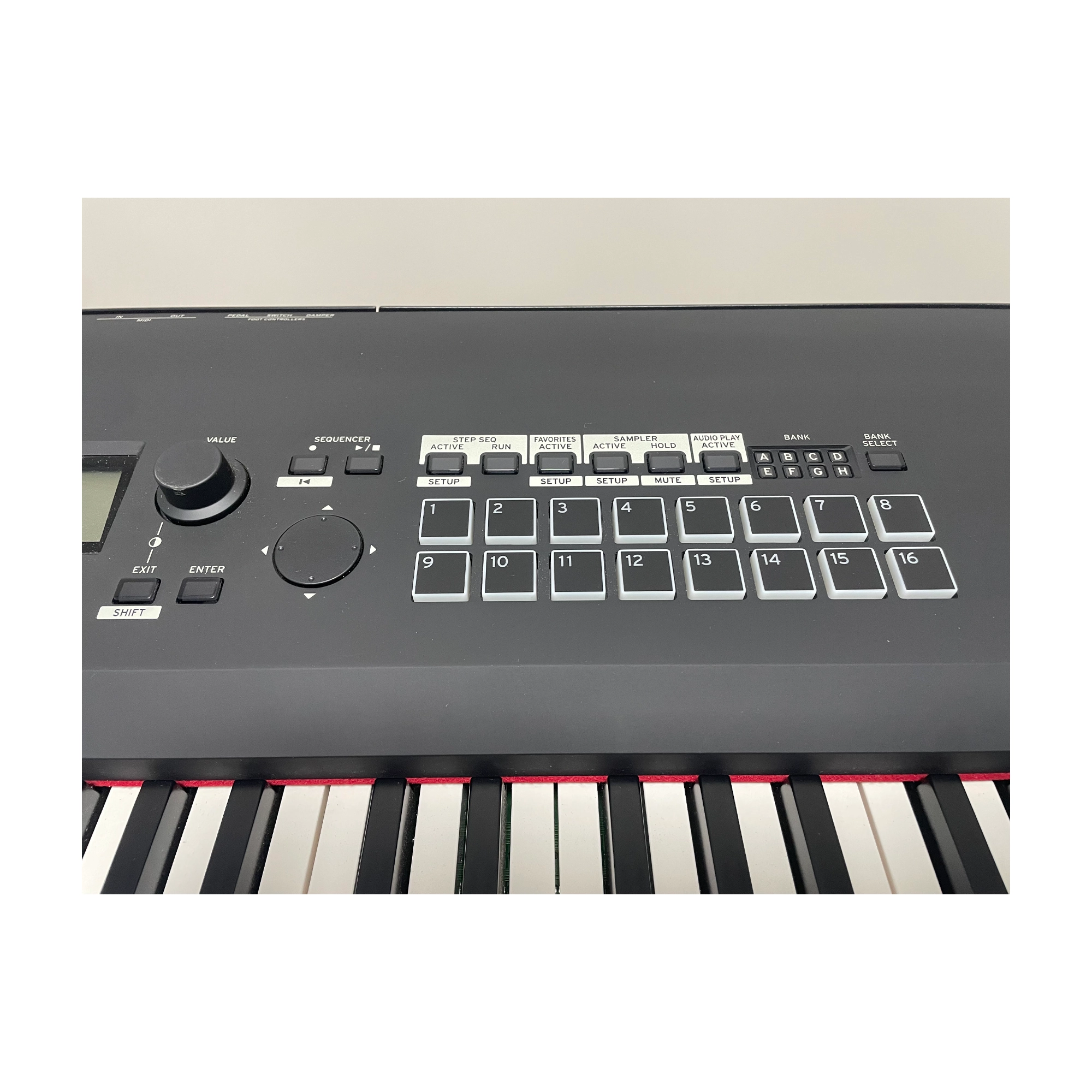 Korg Kross 88-Key Synth Workstation KROSS88BK - B-Stock