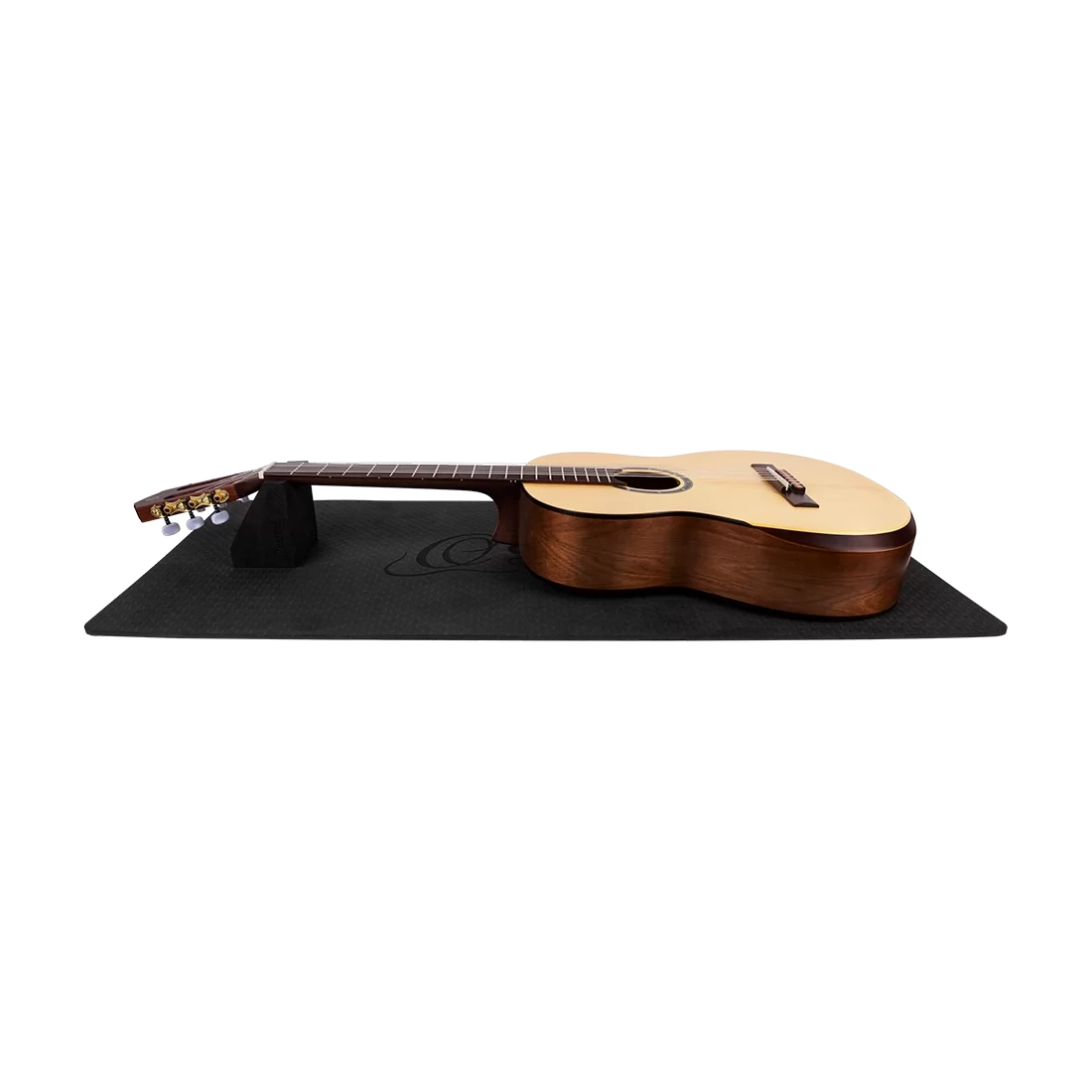 Ortega Guitars Guitar Work Mat - Cleaning and Maintenance