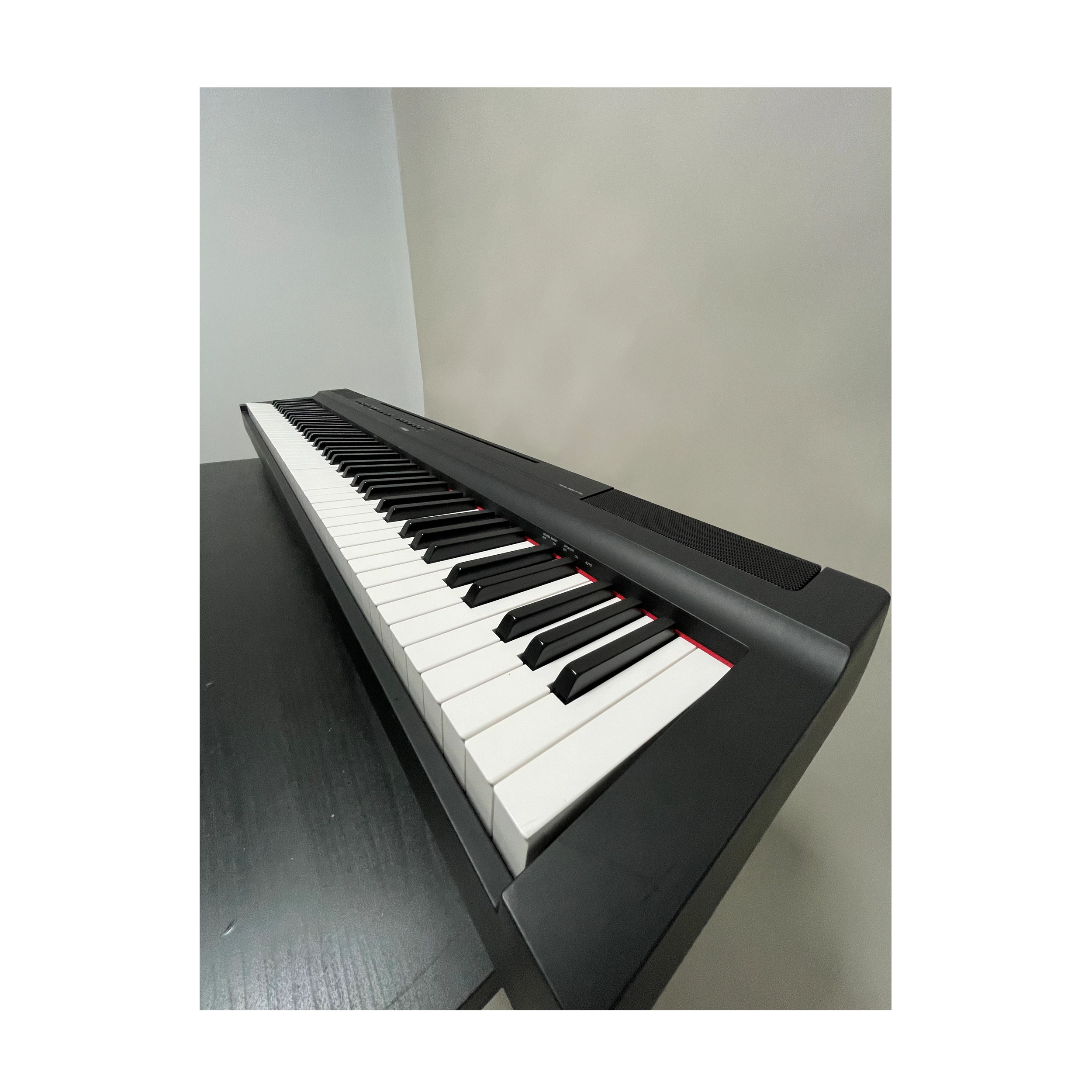 Yamaha P-125 88 Key Digital Piano - Black - B-Stock