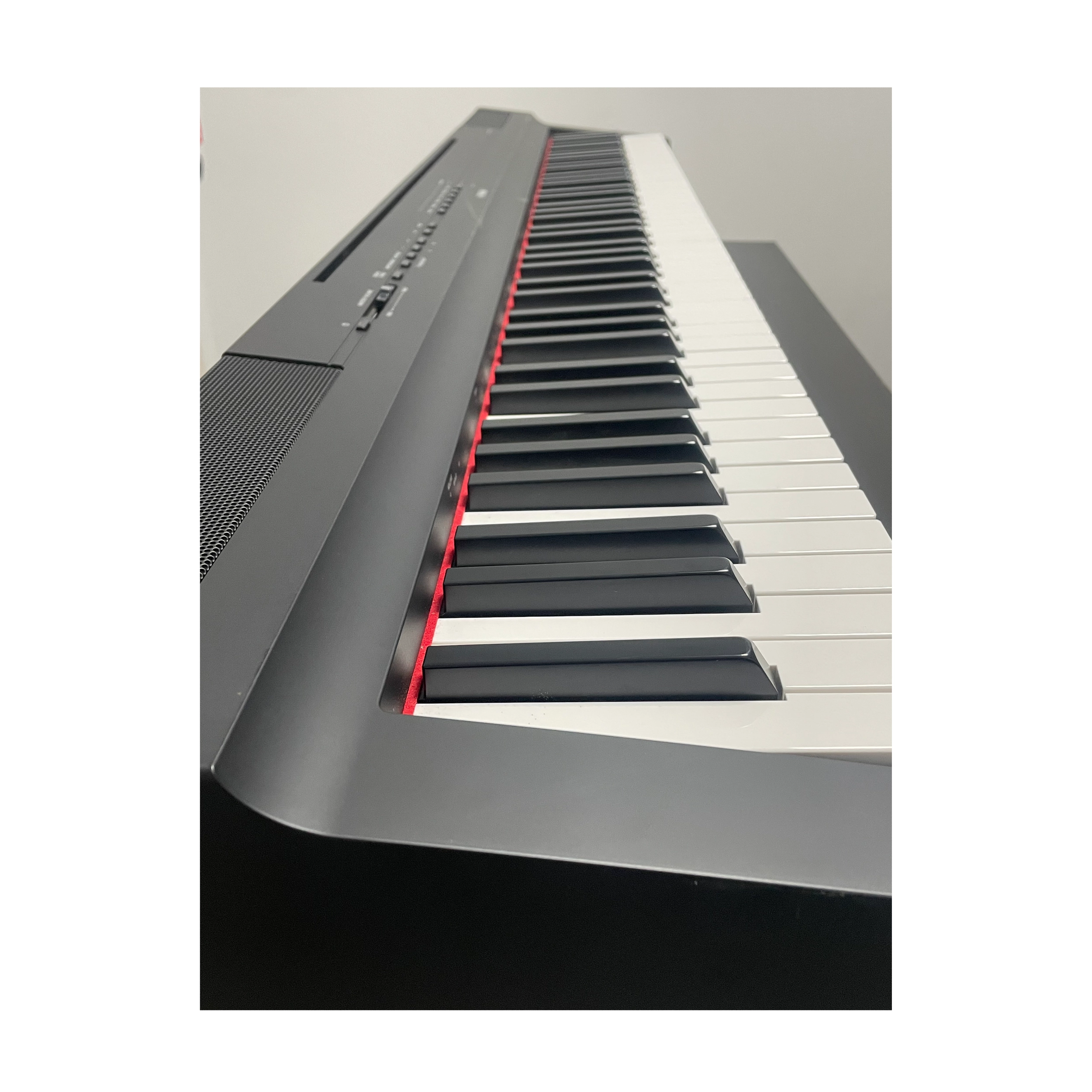 Yamaha P-125 88 Key Digital Piano - Black - B-Stock