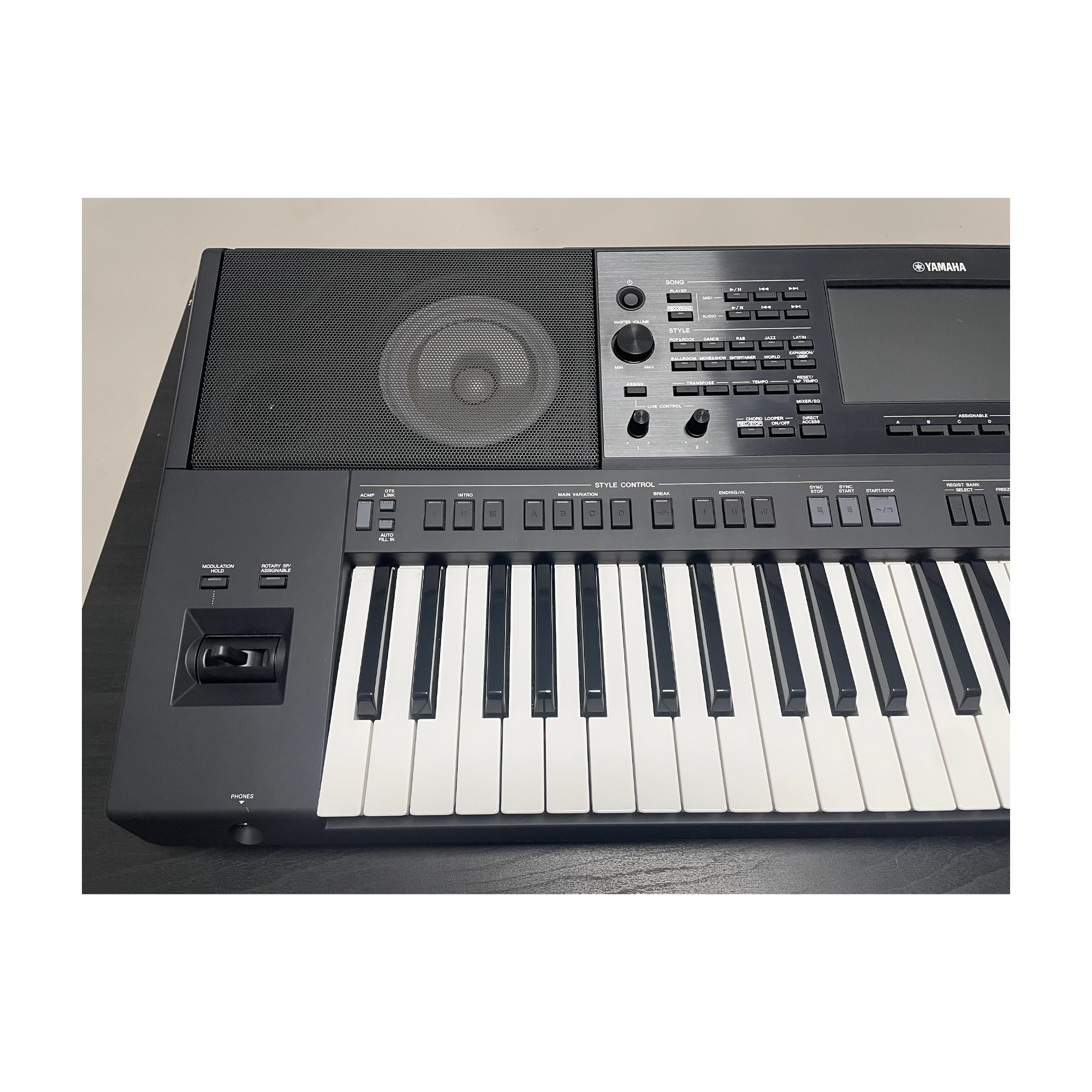 Yamaha PSR-SX900 61-Key High-Level Arranger Keyboard - Open Box