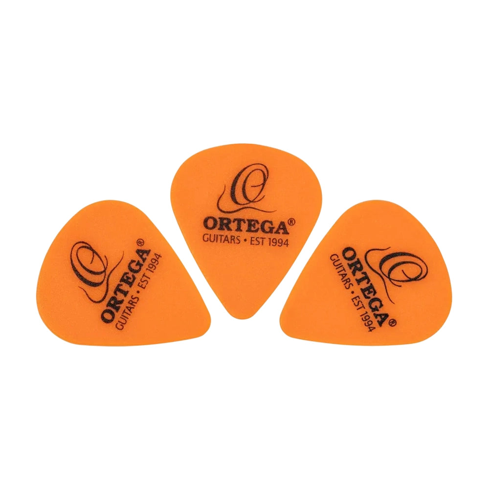 Ortega RPPC44 Full Size Nylon-String Classical Guitar Pack