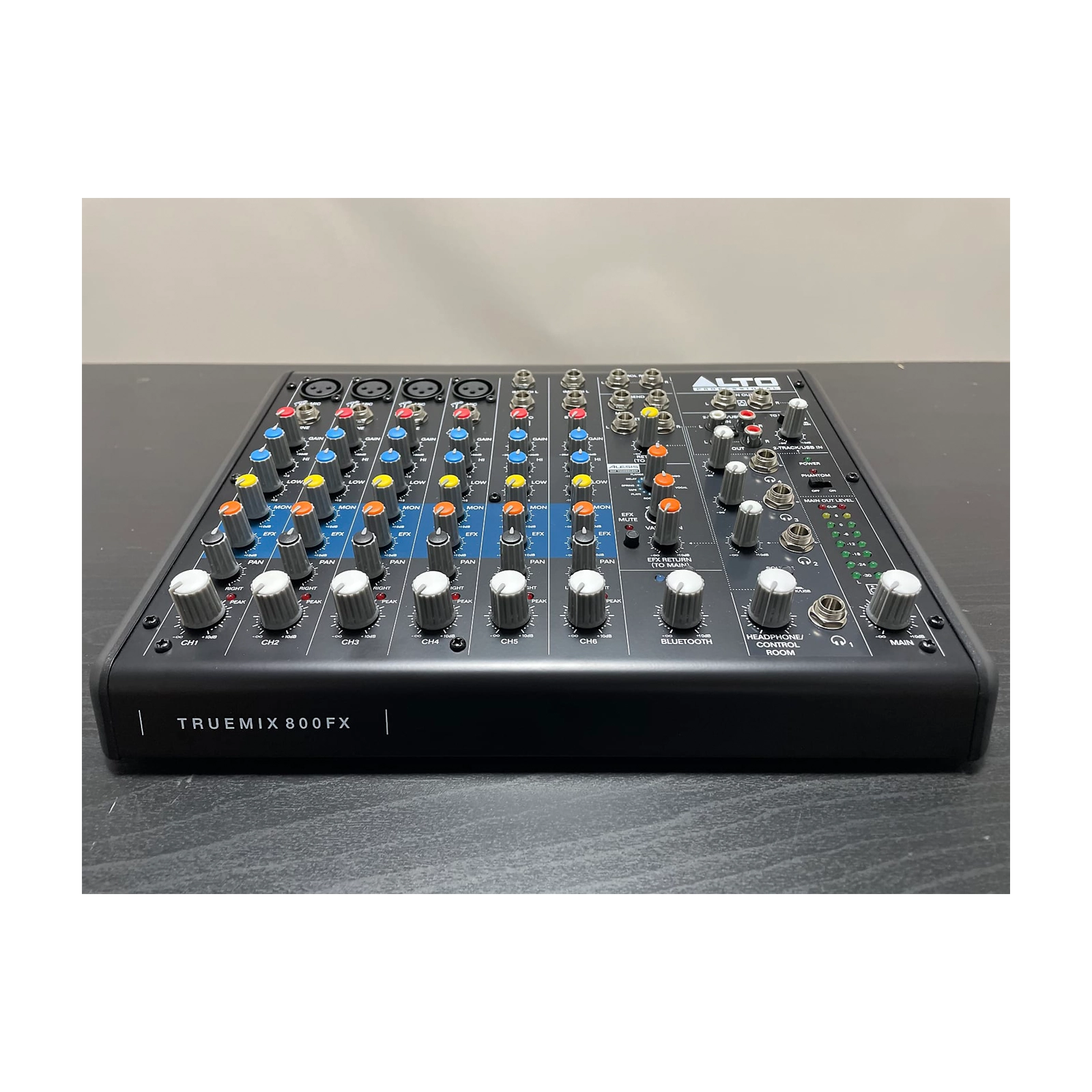 Alto Professional TrueMix 800FX 8-channel Analog Mixer with Multi-FX - B-Stock