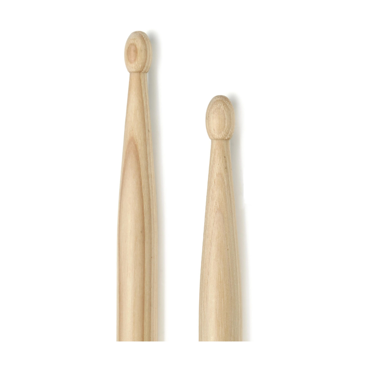 Zildjian Hickory 2B Drumsticks Wood Tips - Natural Finish close up on tips