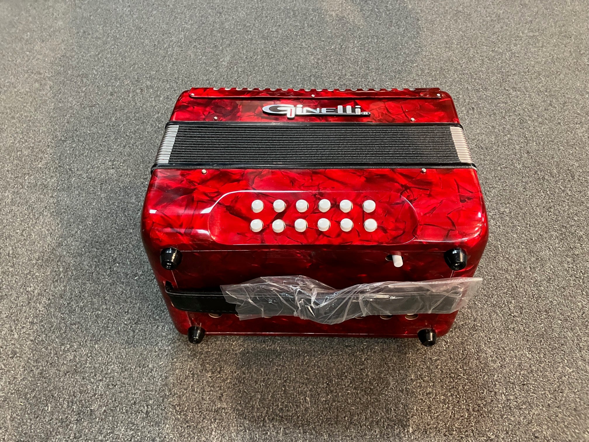 Ginelli Accordion W/ 31 Button & 12 Bass - Red