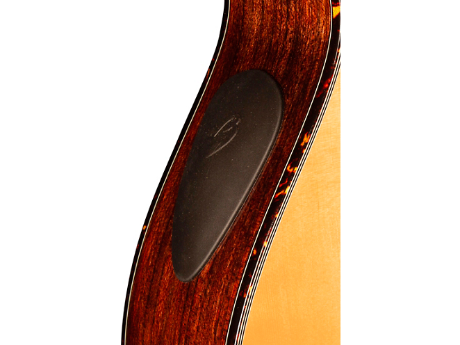 Breedlove Solo Concertina Cutaway CE Acoustic-Electric Guitar Natural