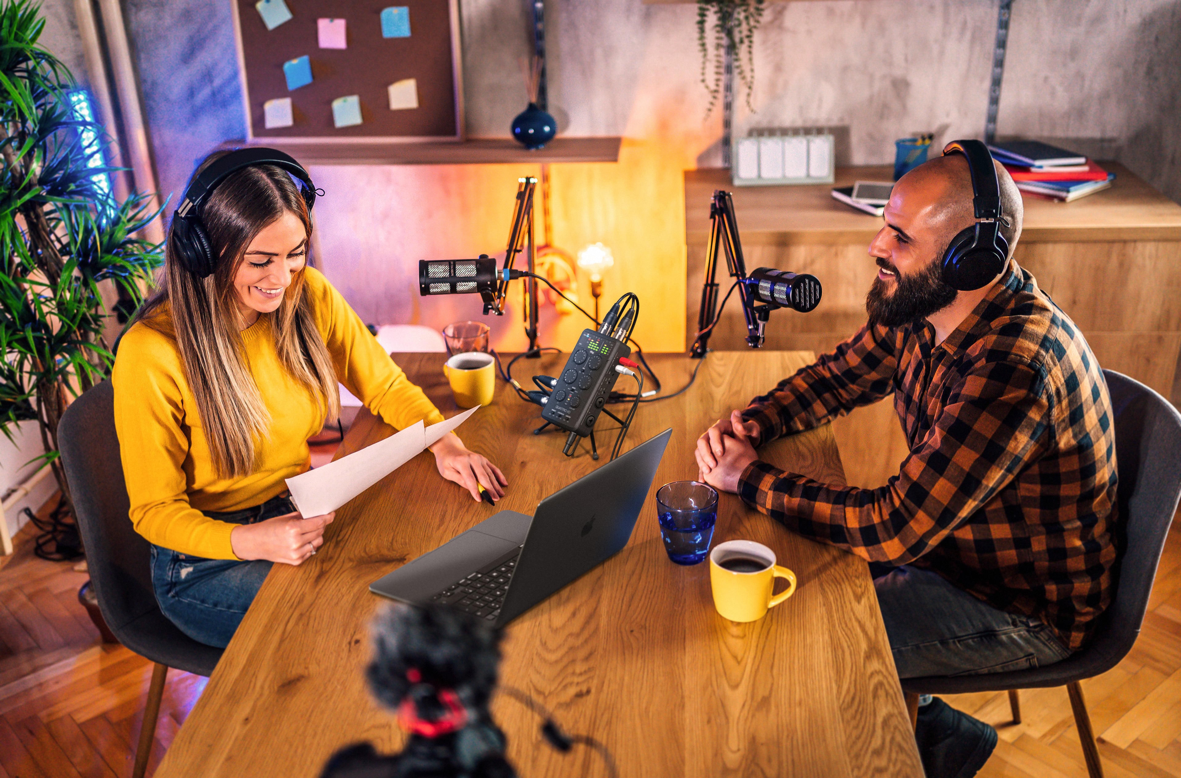 iK Multimedia iRig Pro Quattro Portable 4x2 Audio and MIDI Interface