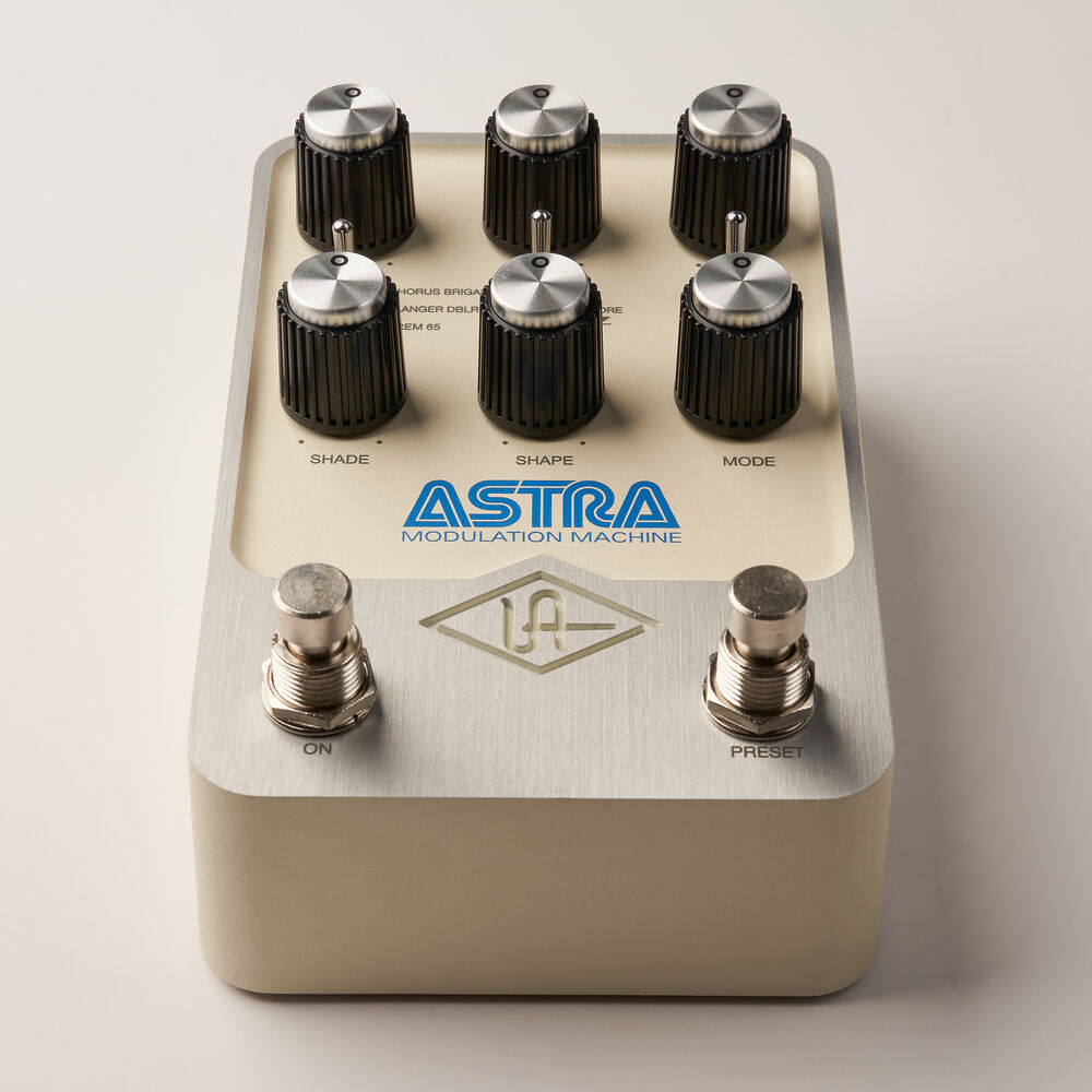 Universal Audio UAFX Astra Modulation Stereo Effects Pedal