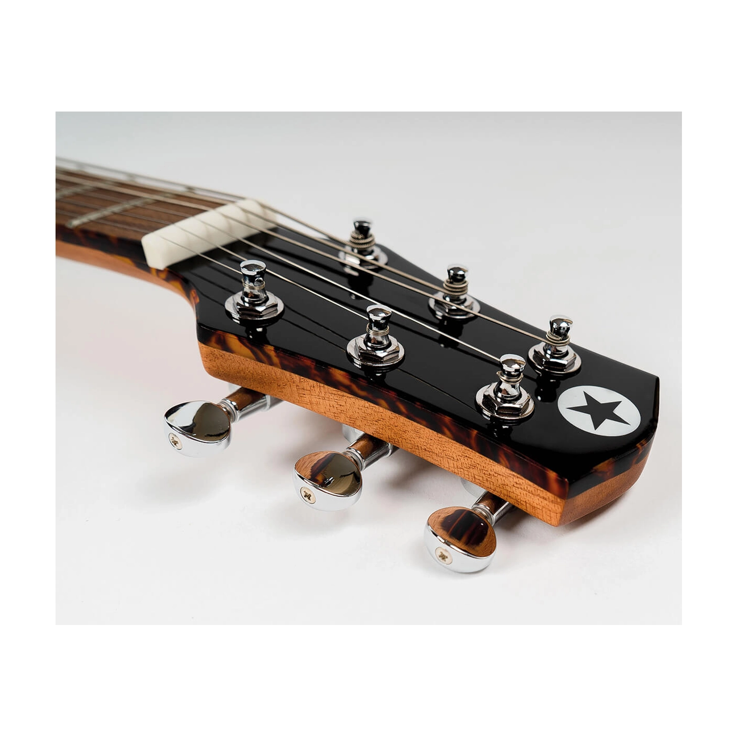 Guitarra de viaje Blackstar CARRYGTRWH con bolsa, blanca
