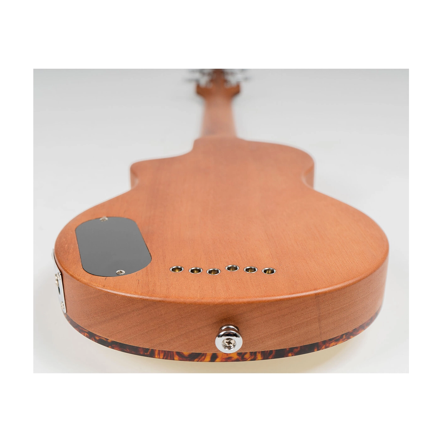 Guitarra de viaje Blackstar CARRYGTRWH con bolsa, blanca
