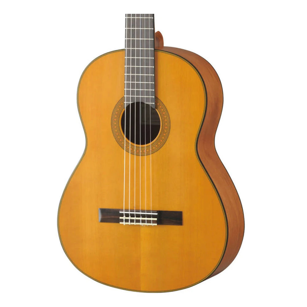 Yamaha CG122MC Classical Guitar Solid Cedar Top