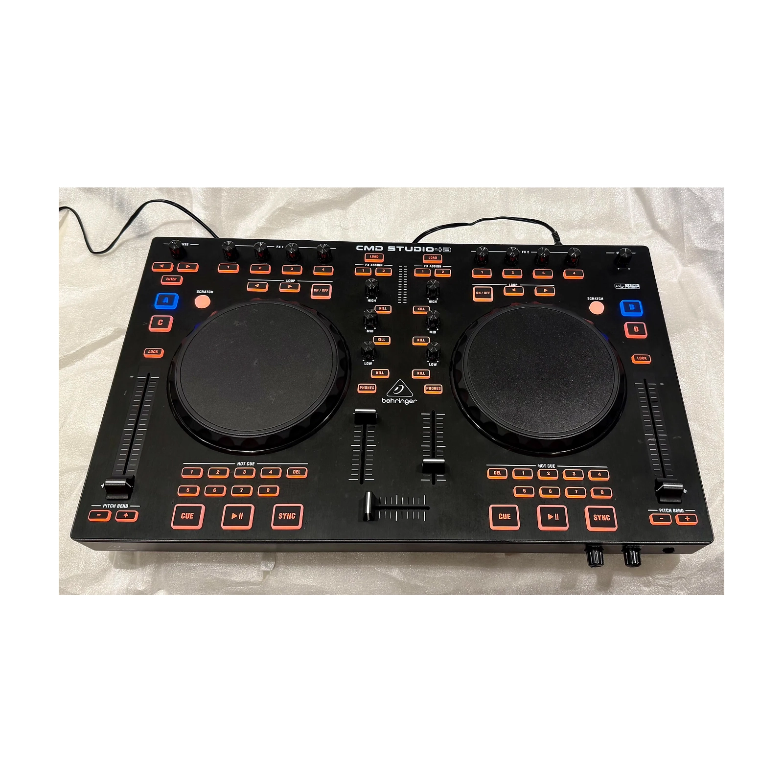 Behringer CMD Studio 4a 4-Deck DJ Controller - B-Stock