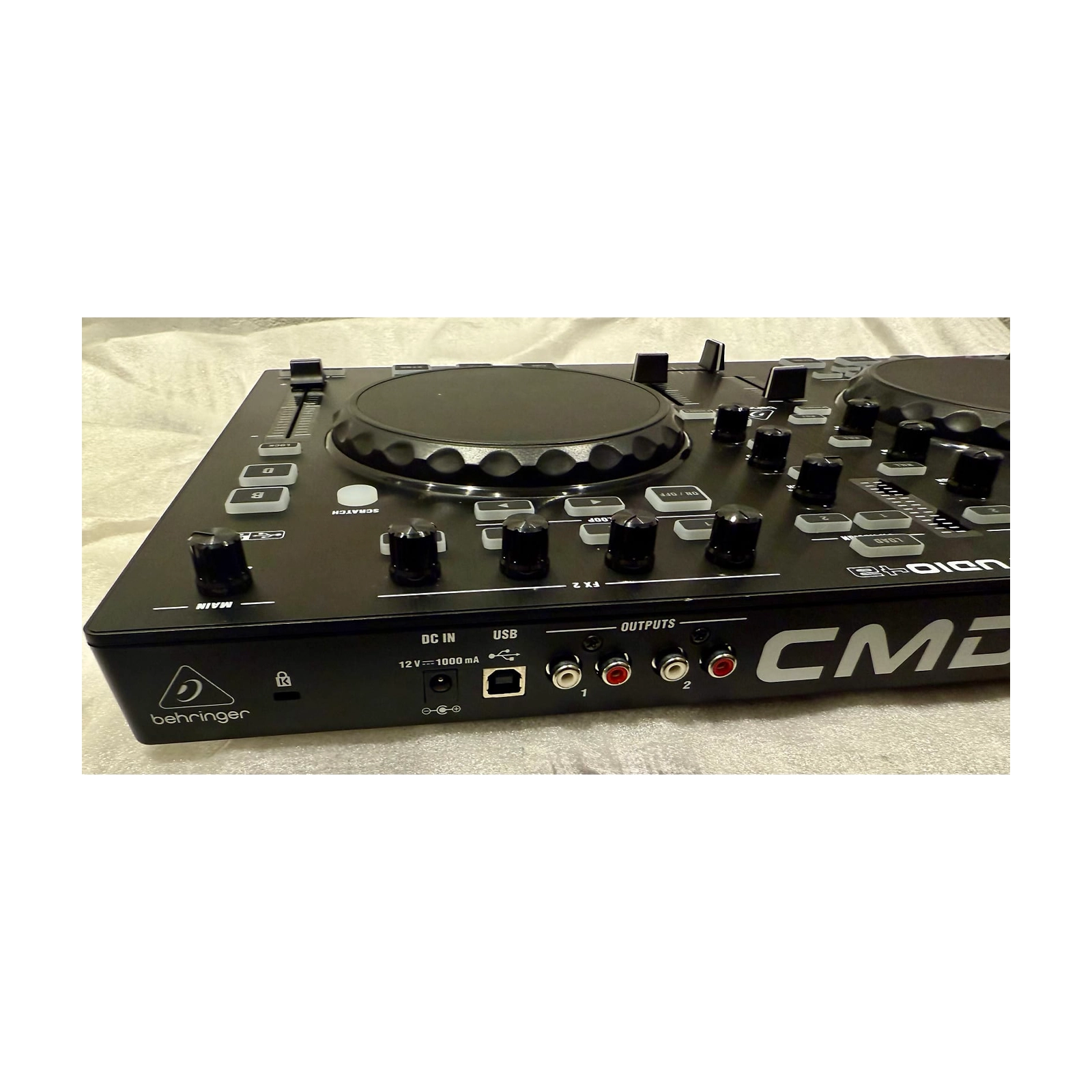Behringer CMD Studio 4a 4-Deck DJ Controller - B-Stock