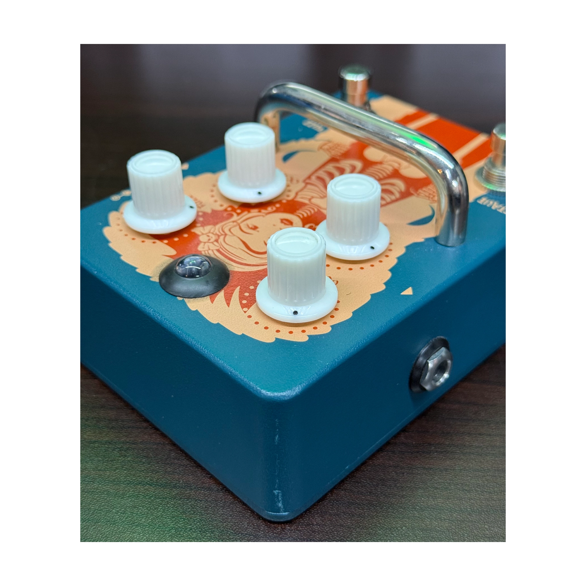 Orange Amplifiers Fur Coat Fuzz/Octave Effects Pedal - B-Stock