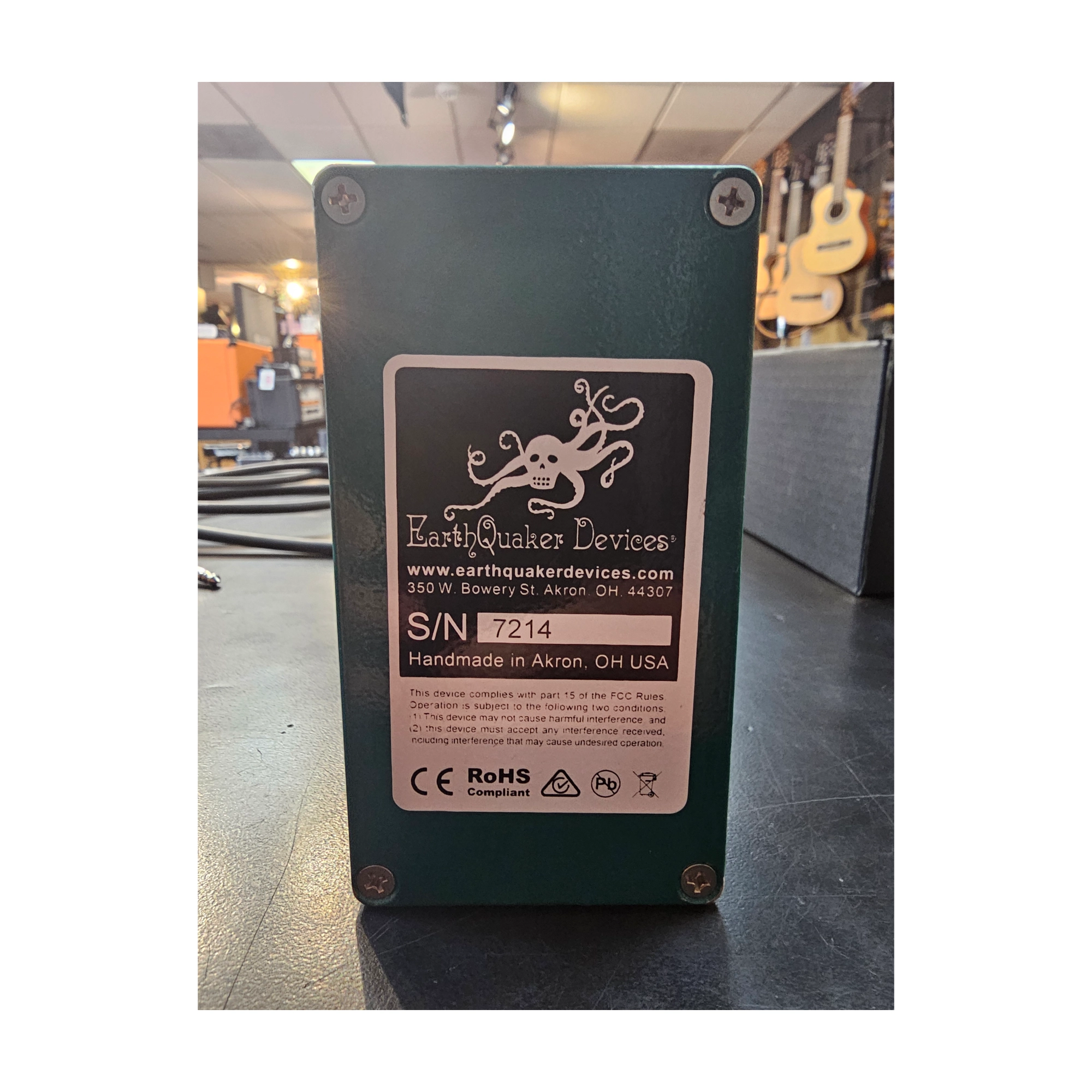 EarthQuaker Devices The Depths V2 Optical Vibe Machine Pedal B-Stock