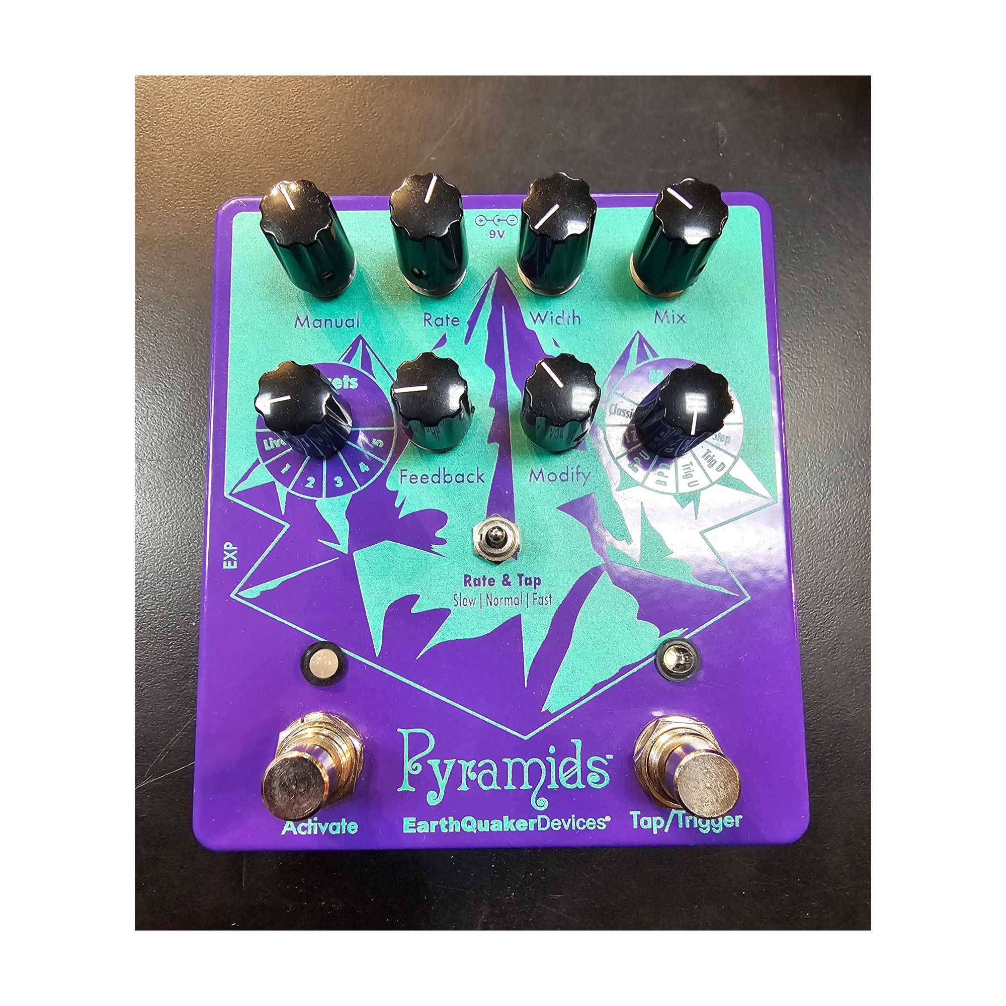 Pedal de Flanger Estéreo Pyramids de EarthQuaker Devices