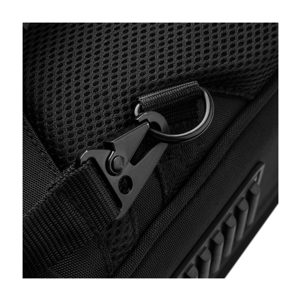 Gator Icon Series Dj Controller Bag - M, strap rig, close up