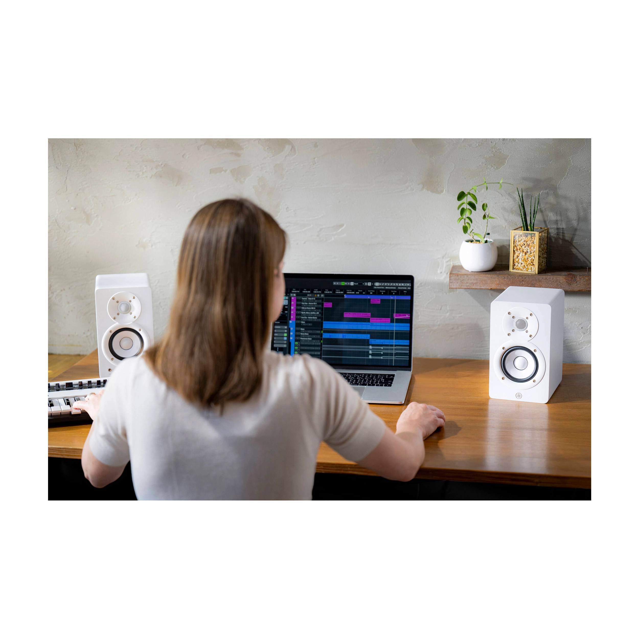 Yamaha HS3 3.5-Inch Powered Studio Monitor - White