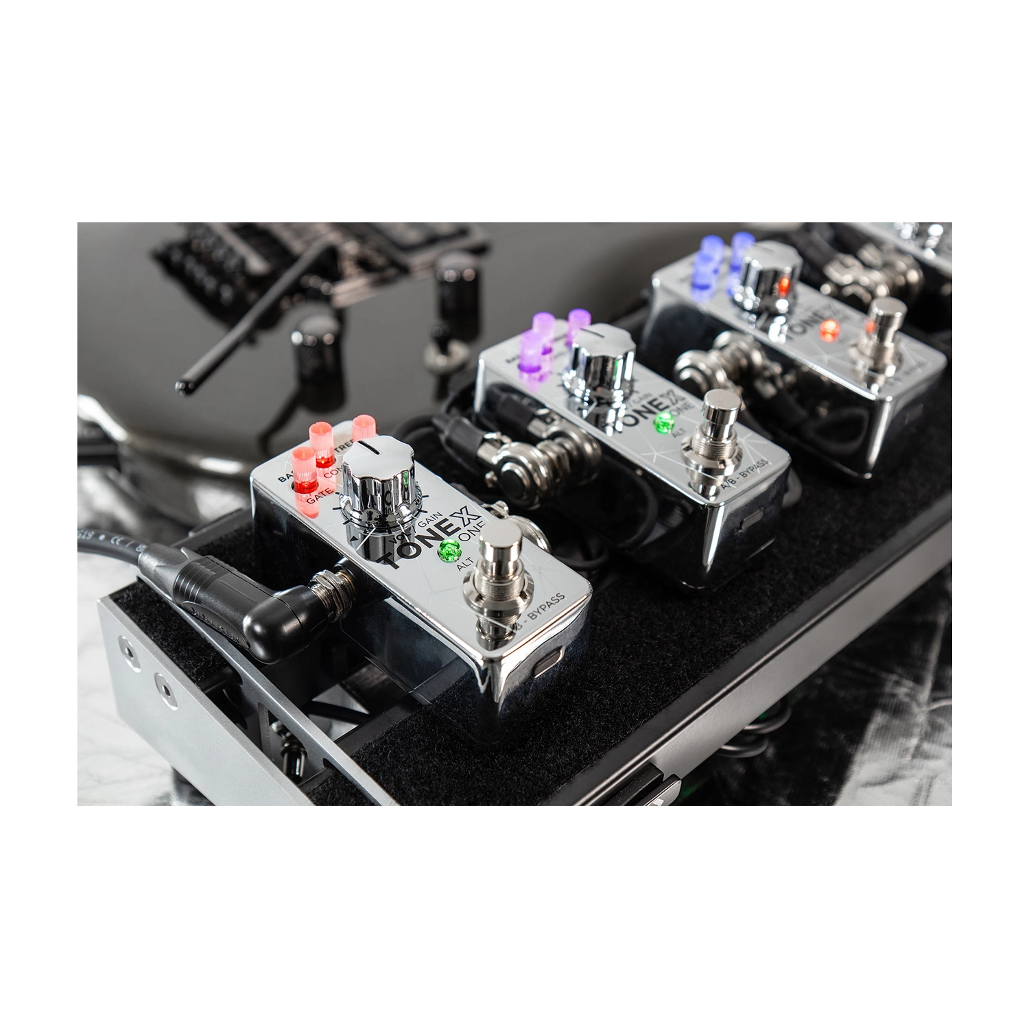 IK Multimedia Tonex One Joe Satriani Limited Edition AI multiFX Micro-Pedal