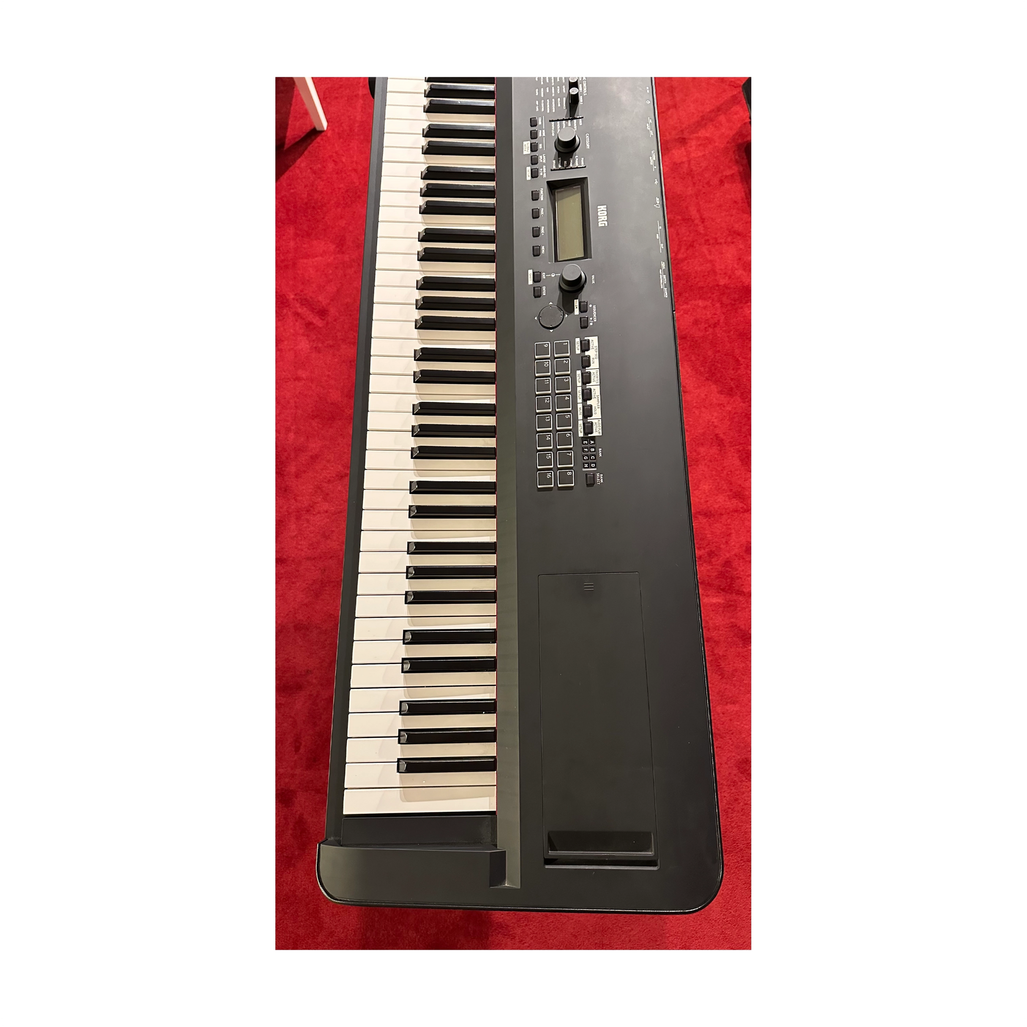 Korg Kross 2 88-Key Performance Synth/Workstation - Matte Black - B-Stock