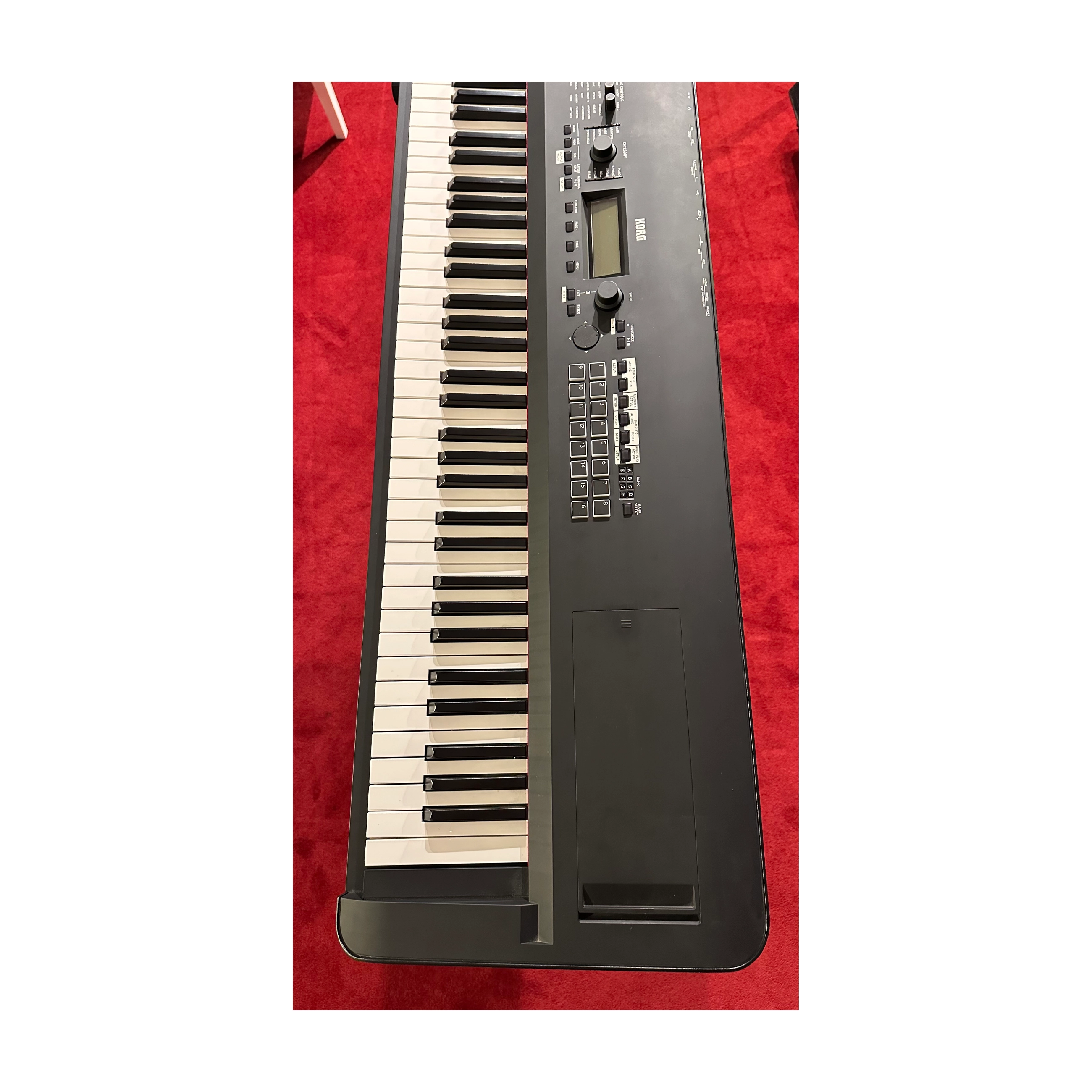 Korg Kross 2 88-Key Performance Synth/Workstation - Matte Black - B-Stock