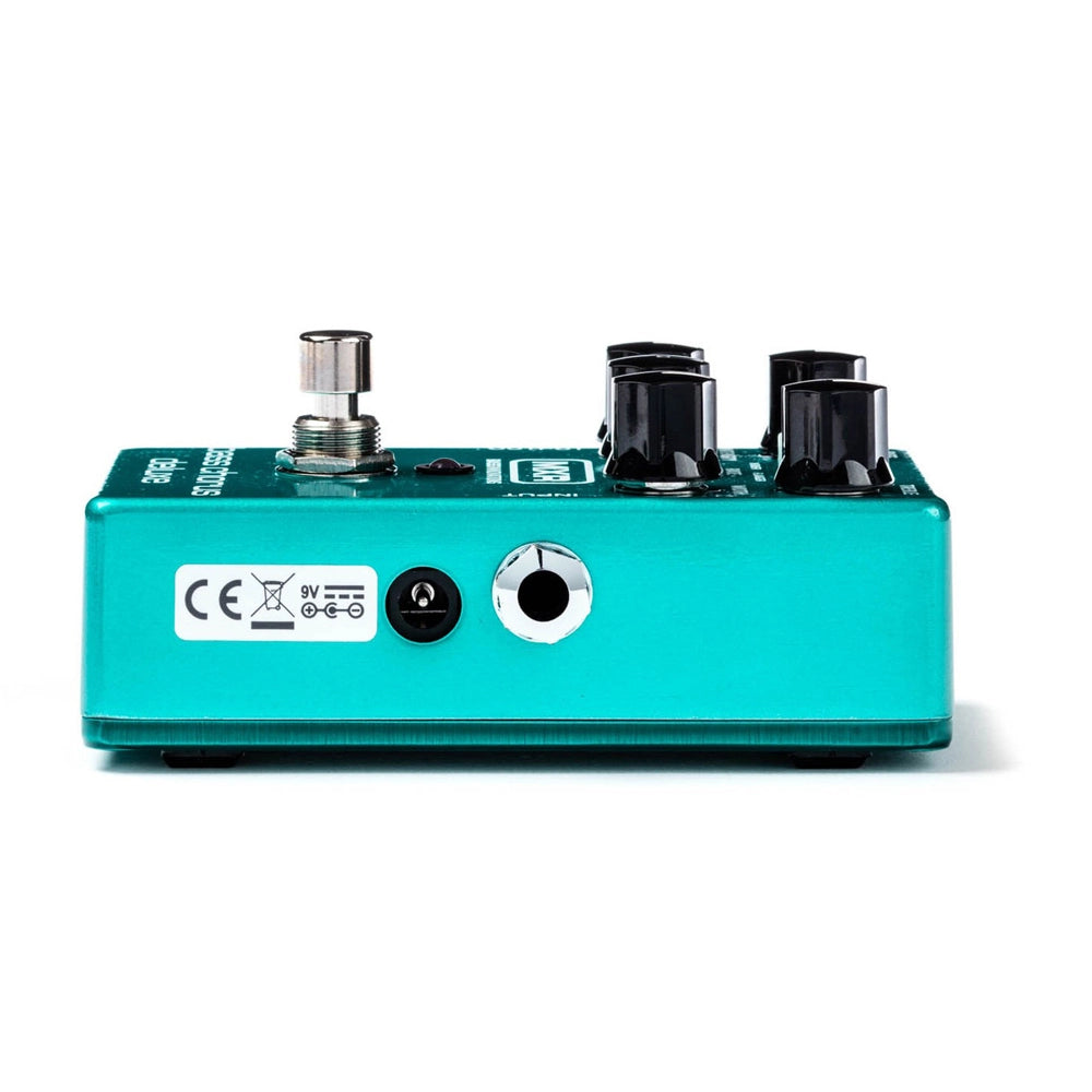 MXR M83 Bass Chorus Deluxe Pedal