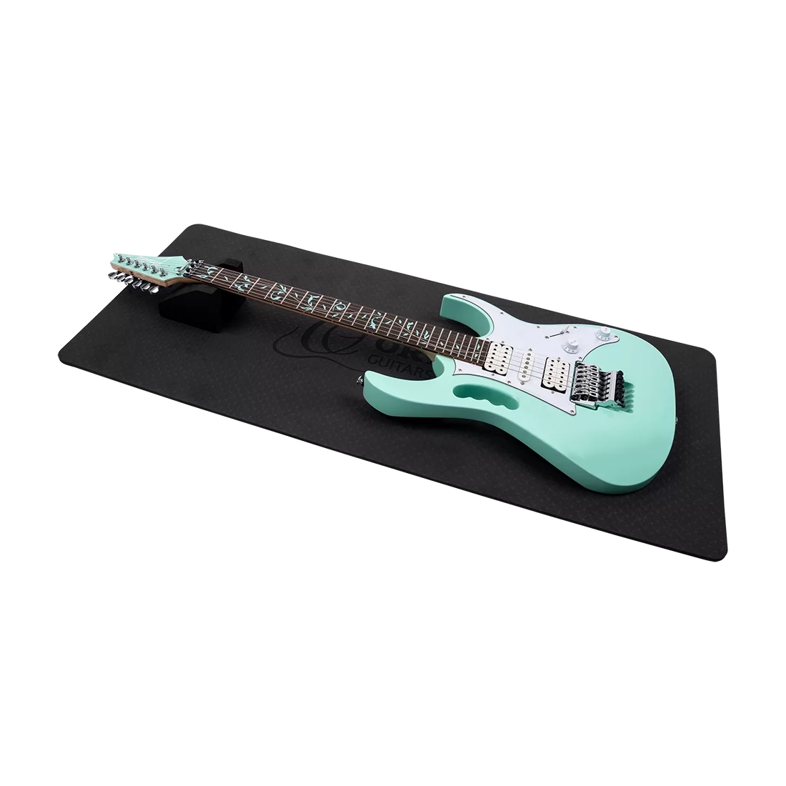 Ortega Guitars Guitar Work Mat - Cleaning and Maintenance