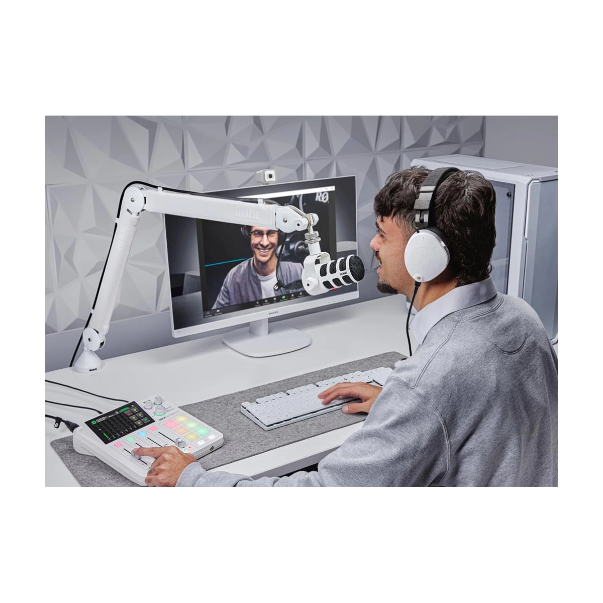 Rode RODECaster Duo Streaming Mixer - White
