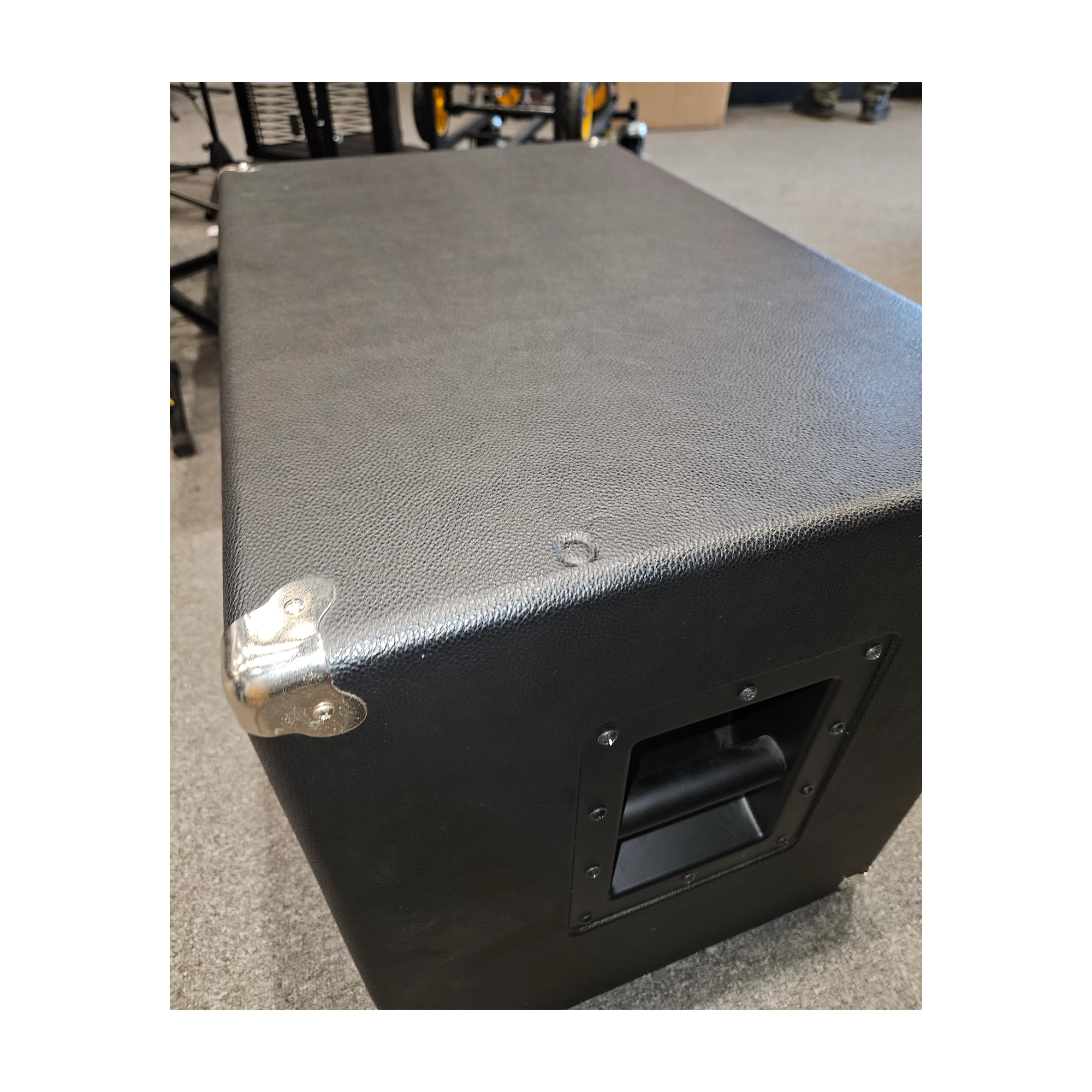 Blackstar 2X10 Bass Cabinet W/Eminence Gray B-Stock