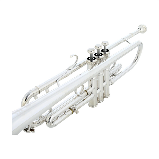 Yamaha YTR-9335NYS-BR silver plated finish close up view of the trumpet