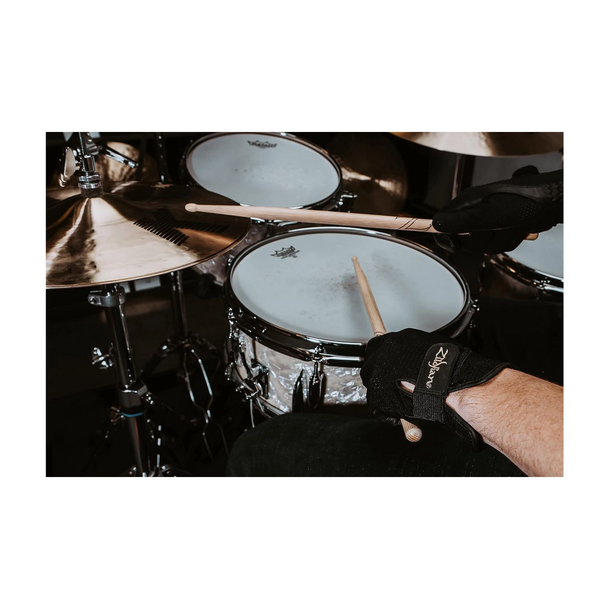 Zildjian Touchscreen Drummer's Gloves - Small lifestyle