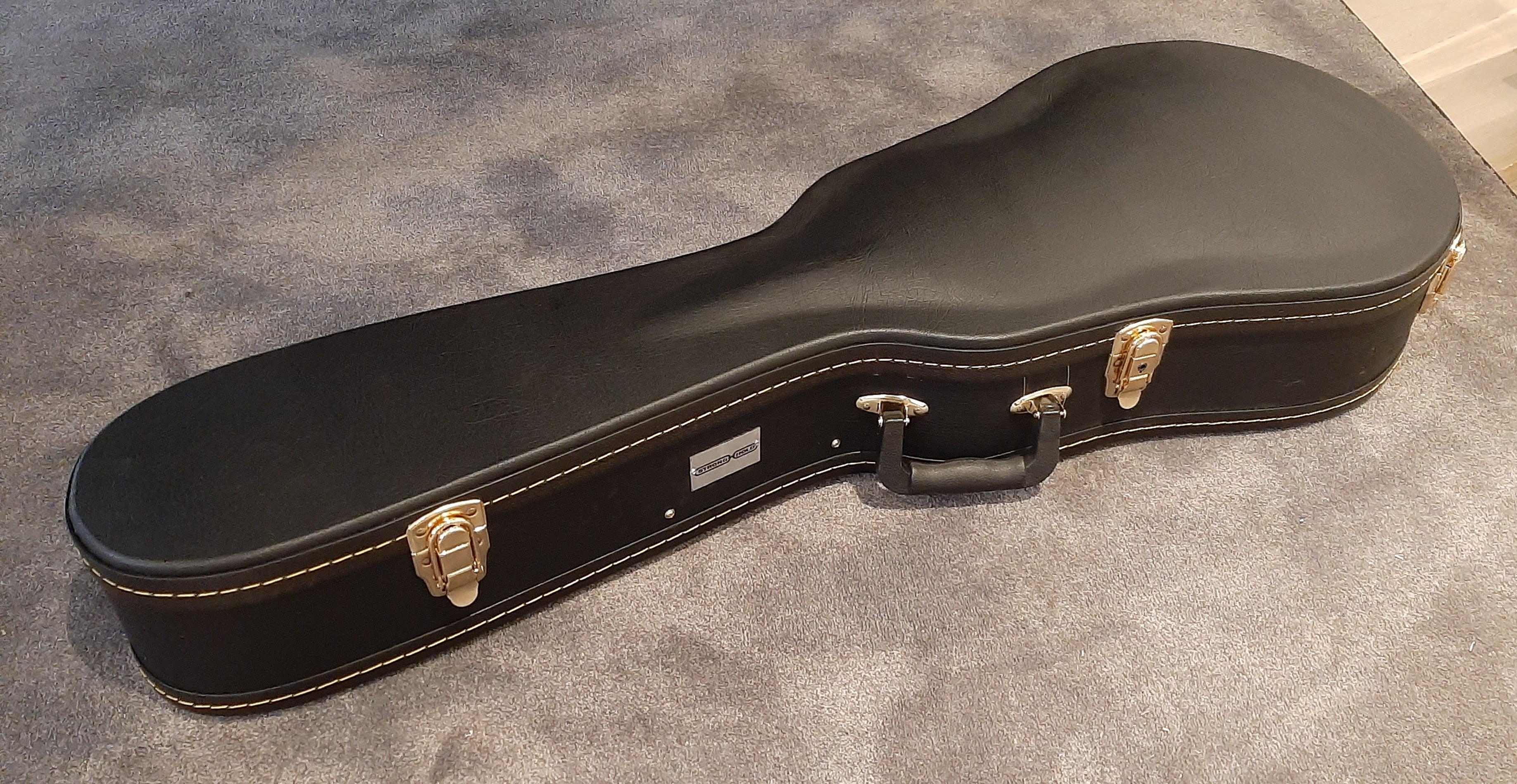 Stronghold CRC-100 Cuatro Leather Hard Case