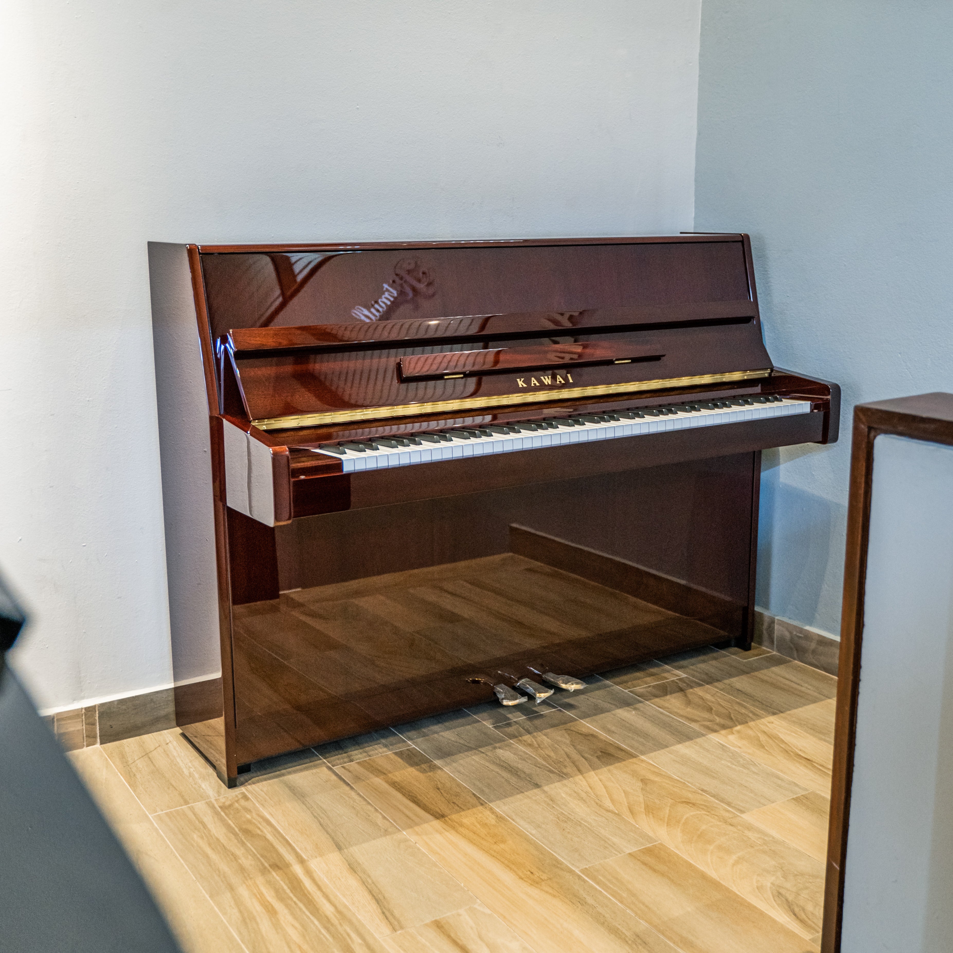 Kawai K-15 Upright Piano - Polished Mahogany